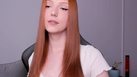 Snapshot of lil_pumpkinpie chatting on February 8, 8:31 am Val online show from February 8, 8:31 am