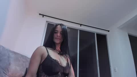 lila_queen_ online show from November 19, 3:39 am