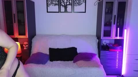 Snapshot of lila_wray chatting on March 12, 3:51 pm Lila online show from March 12, 3:51 pm
