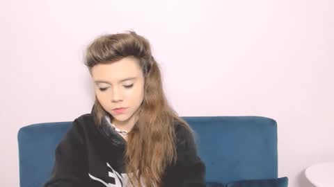 lilaslim online show from January 9, 6:01 pm