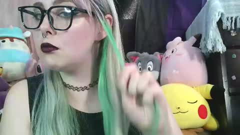 emily ryanson online show from November 10, 8:15 pm