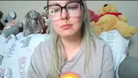 emily ryanson online show from March 24, 10:37 pm