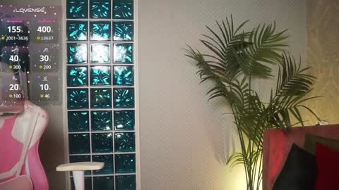 Lili online show from December 25, 10:28 am