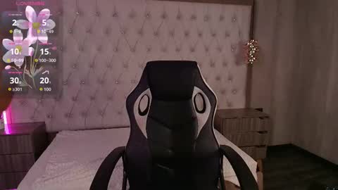 lili_clan online show from October 27, 1:28 pm