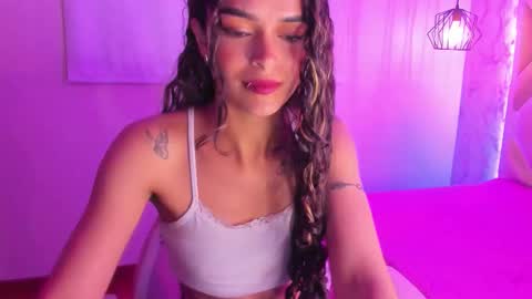 Snapshot of lili_evanss chatting on September 10, 4:07 pm lili_evanss online show from September 10, 4:07 pm