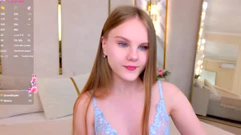 lili_lohan online show from June 14, 5:19 am