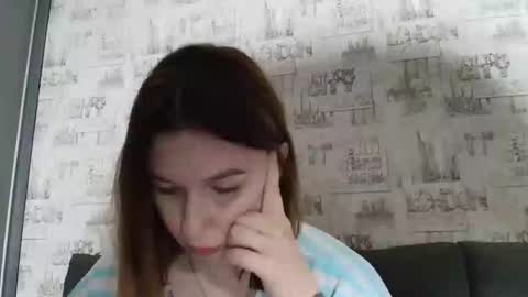 liliawoolf online show from September 21, 6:50 pm