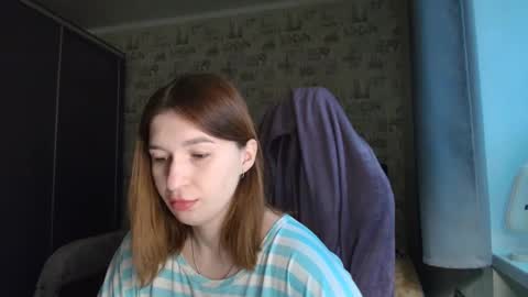 liliawoolf online show from December 3, 12:51 pm