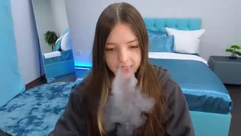 Lili Bakery online show from January 31, 2:37 am