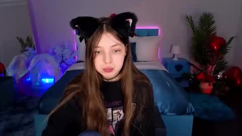 Lili Bakery online show from February 13, 3:19 am