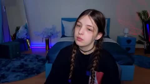 Lili Bakery online show from March 6, 9:48 am