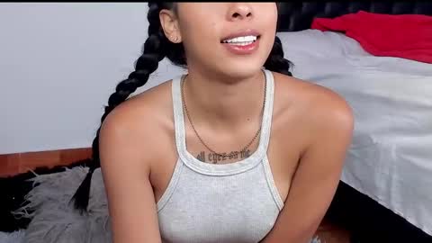 Snapshot of lilibluex chatting on January 23, 5:52 pm lilibluex online show from January 23, 5:52 pm