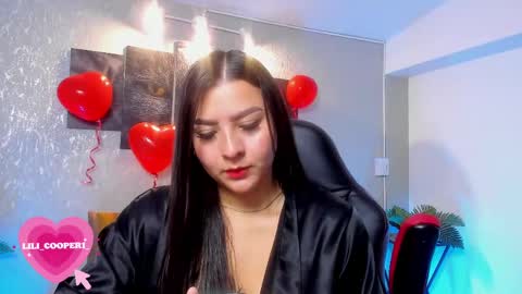 Snapshot of lilicooper_ chatting on February 15, 5:28 pm Lili Cooper online show from February 15, 5:28 pm