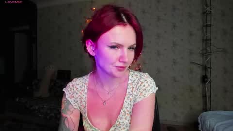 Snapshot of lilie_brown chatting on October 9, 11:09 pm Lilie online show from October 9, 11:09 pm