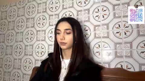 Lina online show from November 28, 10:35 pm