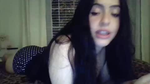 lililuvsy0u online show from May 19, 4:08 am
