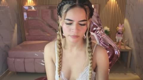 Lilith  online show from April 6, 8:21 pm