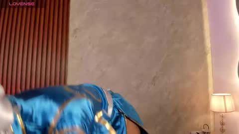Snapshot of lilith__rosse chatting on October 19, 12:51 pm Lilith Rosse online show from October 19, 12:51 pm