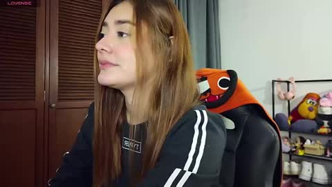 Lilith online show from October 23, 5:02 am