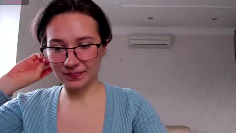 Snapshot of lilith_lutherlow chatting on February 10, 10:09 am lilith online show from February 10, 10:09 am