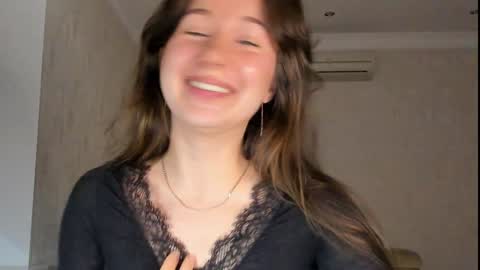 Snapshot of lilith_lutherlow chatting on December 13, 5:16 am lilith online show from December 13, 5:16 am