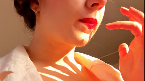 Snapshot of lilith_lutherlow chatting on December 2, 11:00 am lilith online show from December 2, 11:00 am