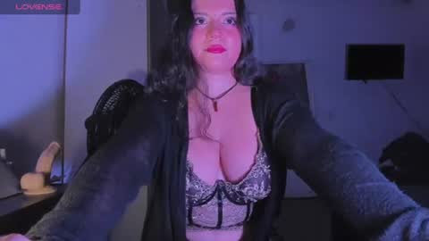 lily online show from July 25, 11:45 pm