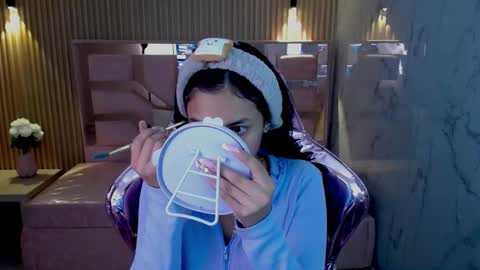 Lilith  online show from January 19, 1:01 pm