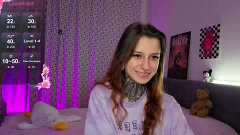 Snapshot of lilith_poison chatting on October 17, 6:33 pm lilith_poison online show from October 17, 6:33 pm
