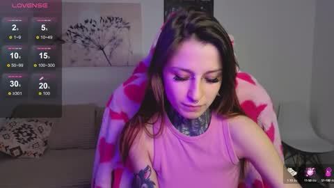 Snapshot of lilith_poison chatting on October 2, 6:13 pm lilith_poison online show from October 2, 6:13 pm
