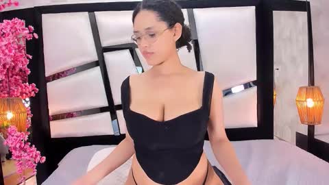    online show from March 28, 3:55 pm