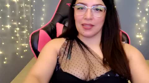 Lilith Hexes online show from April 6, 4:12 am