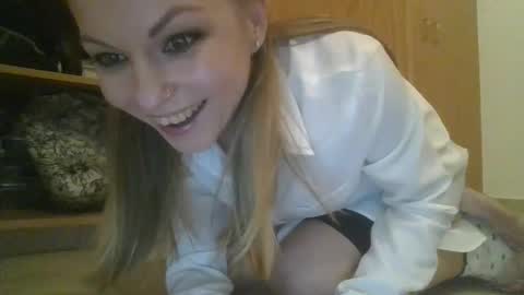 lilithnewdawn online show from February 8, 7:06 pm