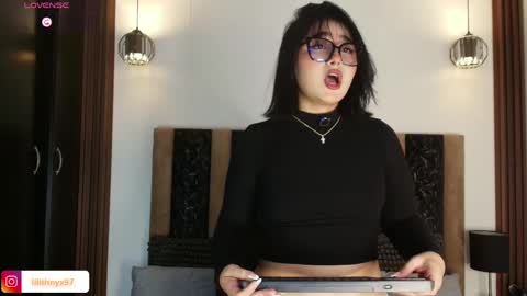 lilithnyx_x online show from May 6, 3:49 pm
