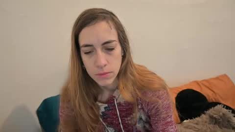 L online show from March 1, 2:02 pm