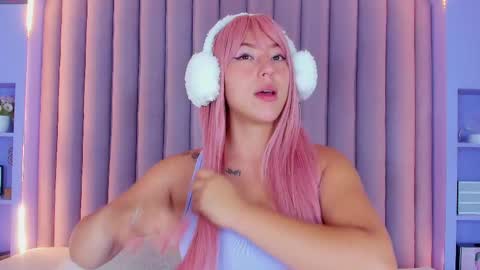 Snapshot of lilithsmith__ chatting on December 27, 11:39 am L I L I T H online show from December 27, 11:39 am