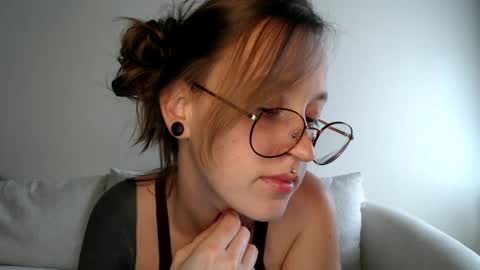 Jay  please help me reach 50 thumbs up online show from September 30, 10:03 pm