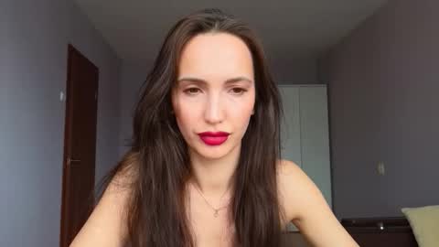 Lillian online show from March 16, 8:18 am