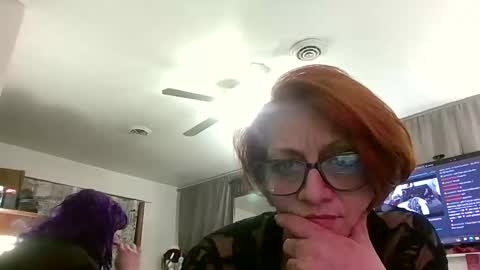 MissNik online show from May 7, 10:08 am