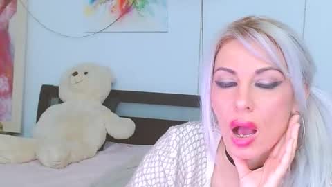 Lara online show from February 3, 1:38 am