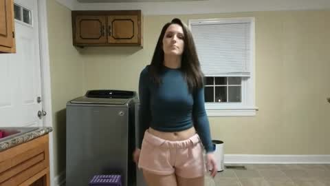 lilly_adams88 online show from November 9, 2:51 am