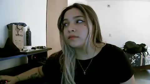 Sey - Lilly  online show from March 7, 7:43 pm