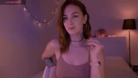 LillyFarey online show from September 15, 6:26 pm