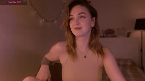 LillyFarey online show from September 30, 8:46 pm