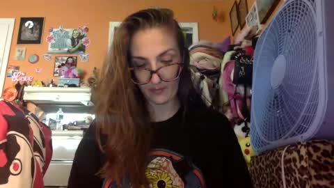 hi guys im back on here 3 online show from July 13, 8:31 pm