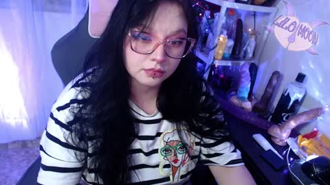 Snapshot of lilomoon69 chatting on February 9, 3:00 am Lilo online show from February 9, 3:00 am