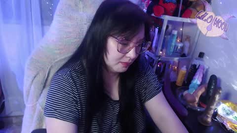 Snapshot of lilomoon69 chatting on March 8, 5:36 am Lilo online show from March 8, 5:36 am