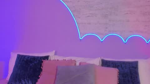 Lilou online show from September 23, 12:03 pm