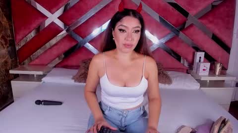 Lily online show from January 8, 8:02 pm