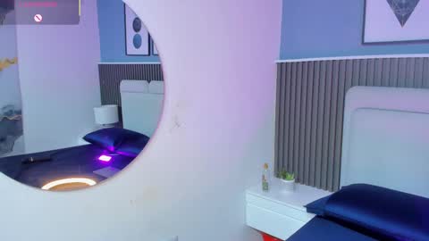 Snapshot of lily__star chatting on October 19, 4:36 am lily online show from October 19, 4:36 am